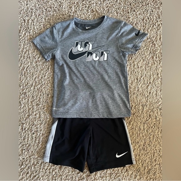 Boys Size 7 Nike/Under Armour Shorts Set - Picture 15 of 16